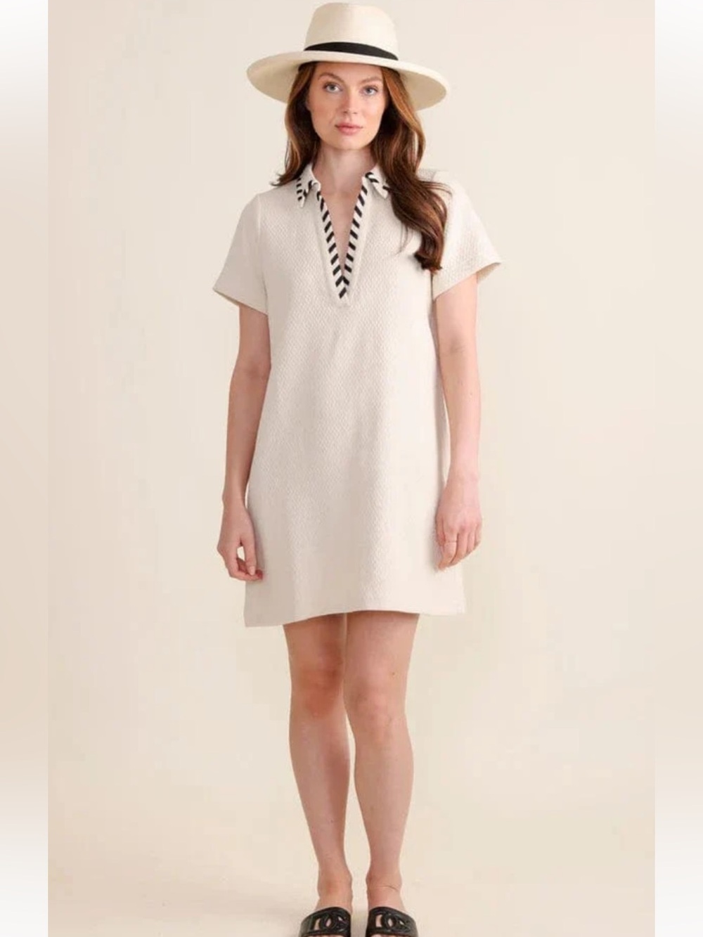 NWT S’Edge Cream Textured Short-Sleeve V-Neck Mini Dress with Striped Trim Smal